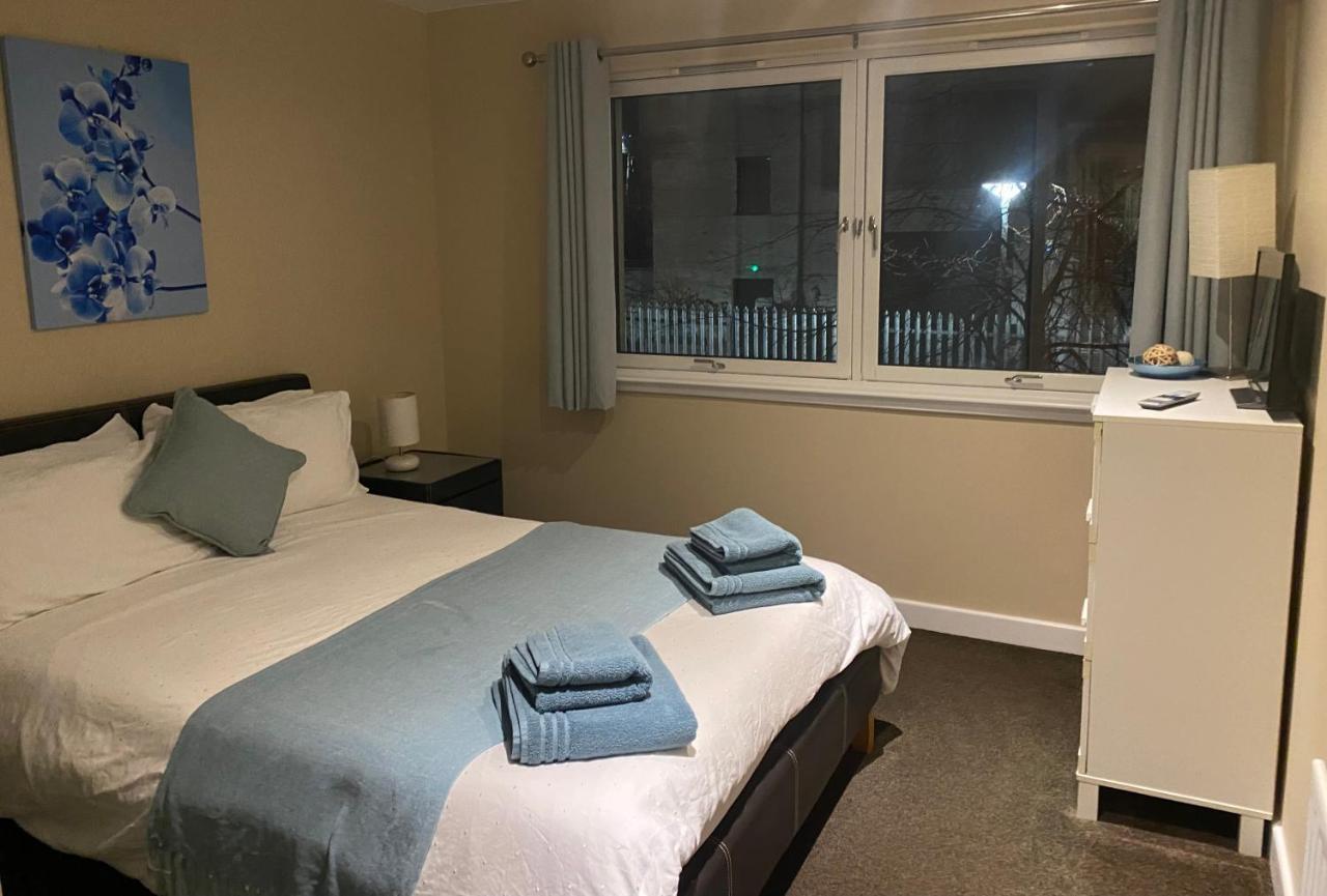 City Centre 2 Bedroom Apartment, Secure Parking. Glasgow Eksteriør bilde